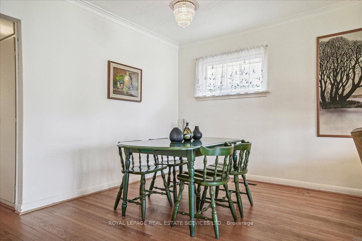 14 Charlemont Crescent photo 8