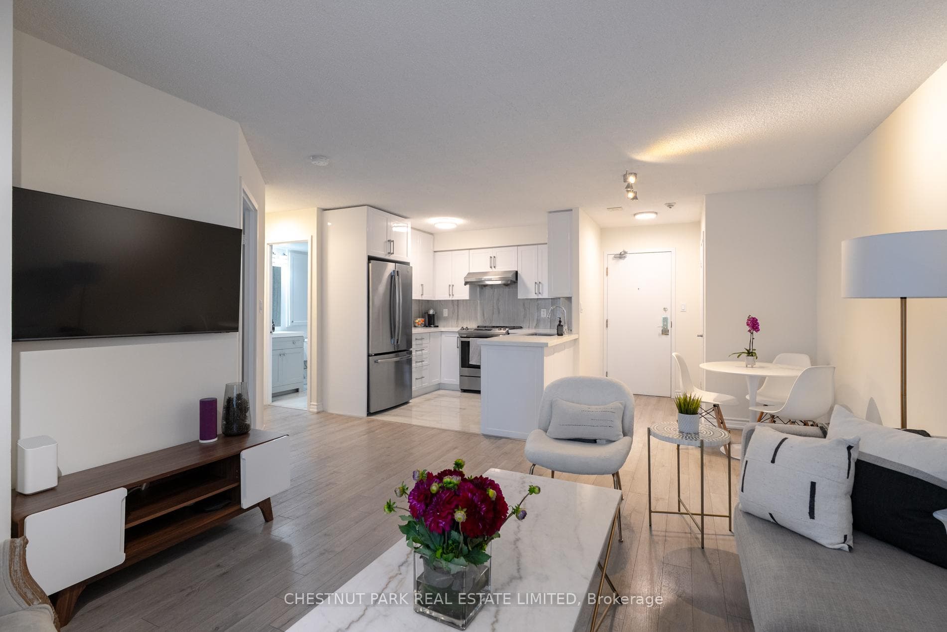 25 Grenville Street Unit 706 photo 11