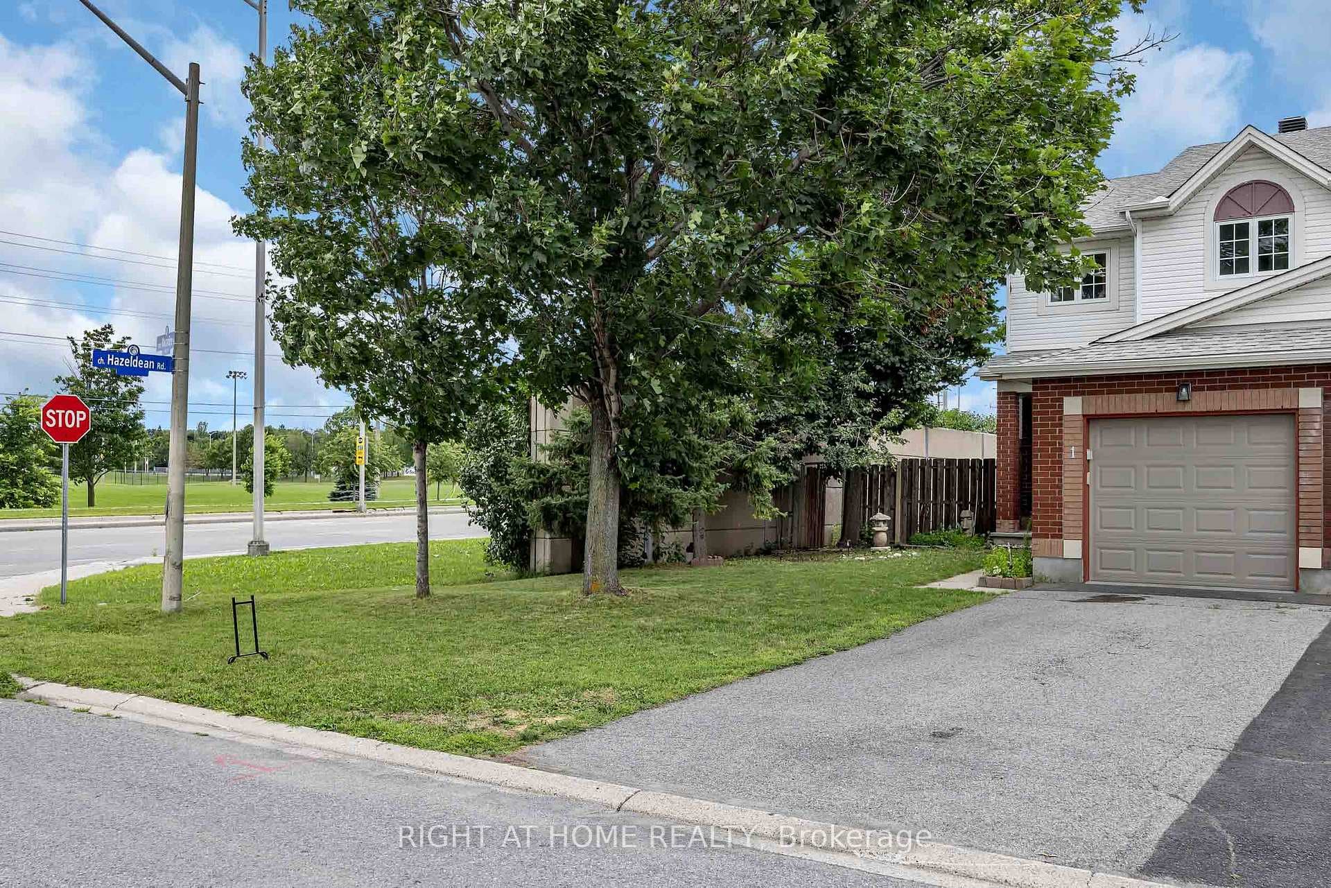 1 Kincardine Drive photo 1