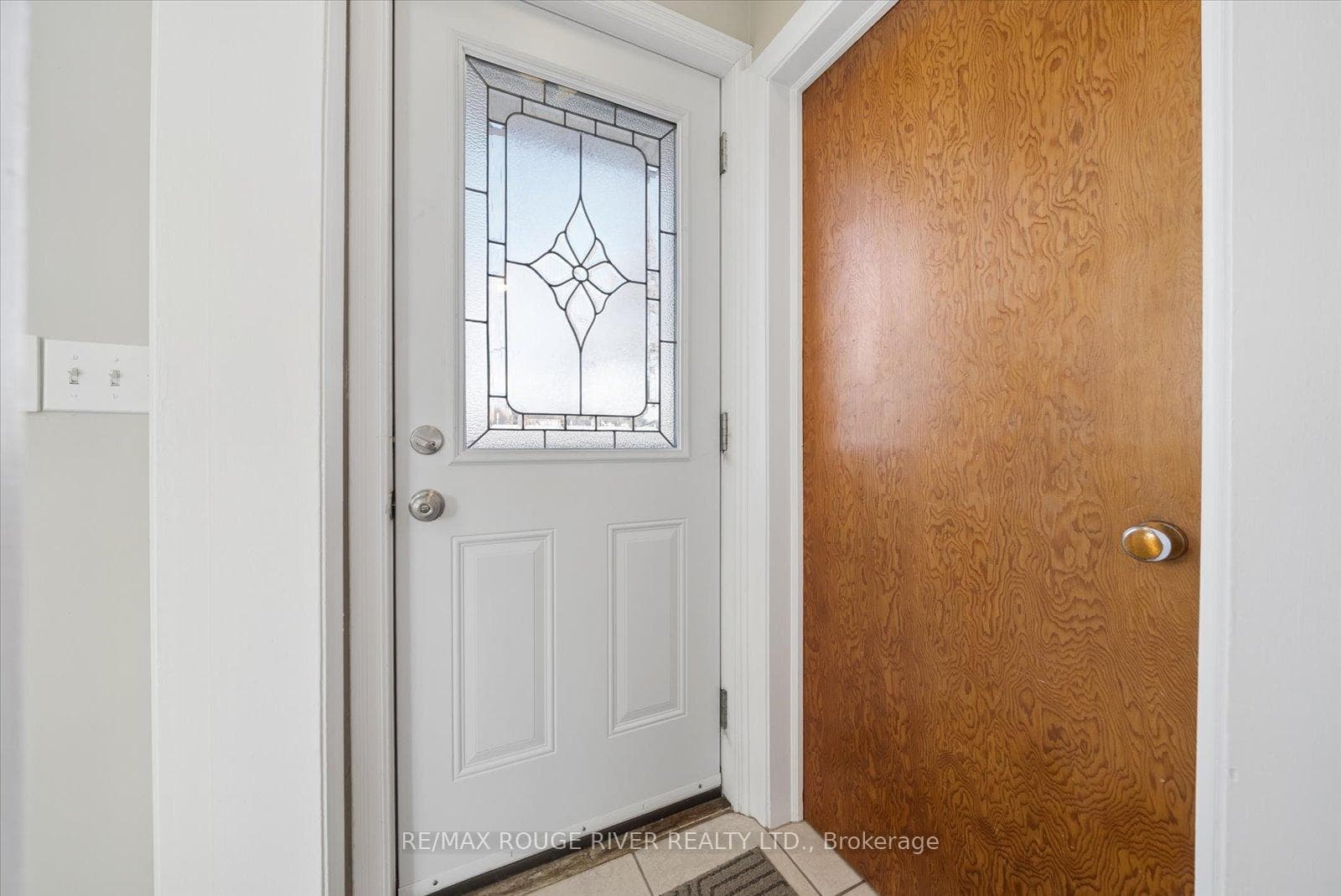 112 Wellington Avenue photo 33