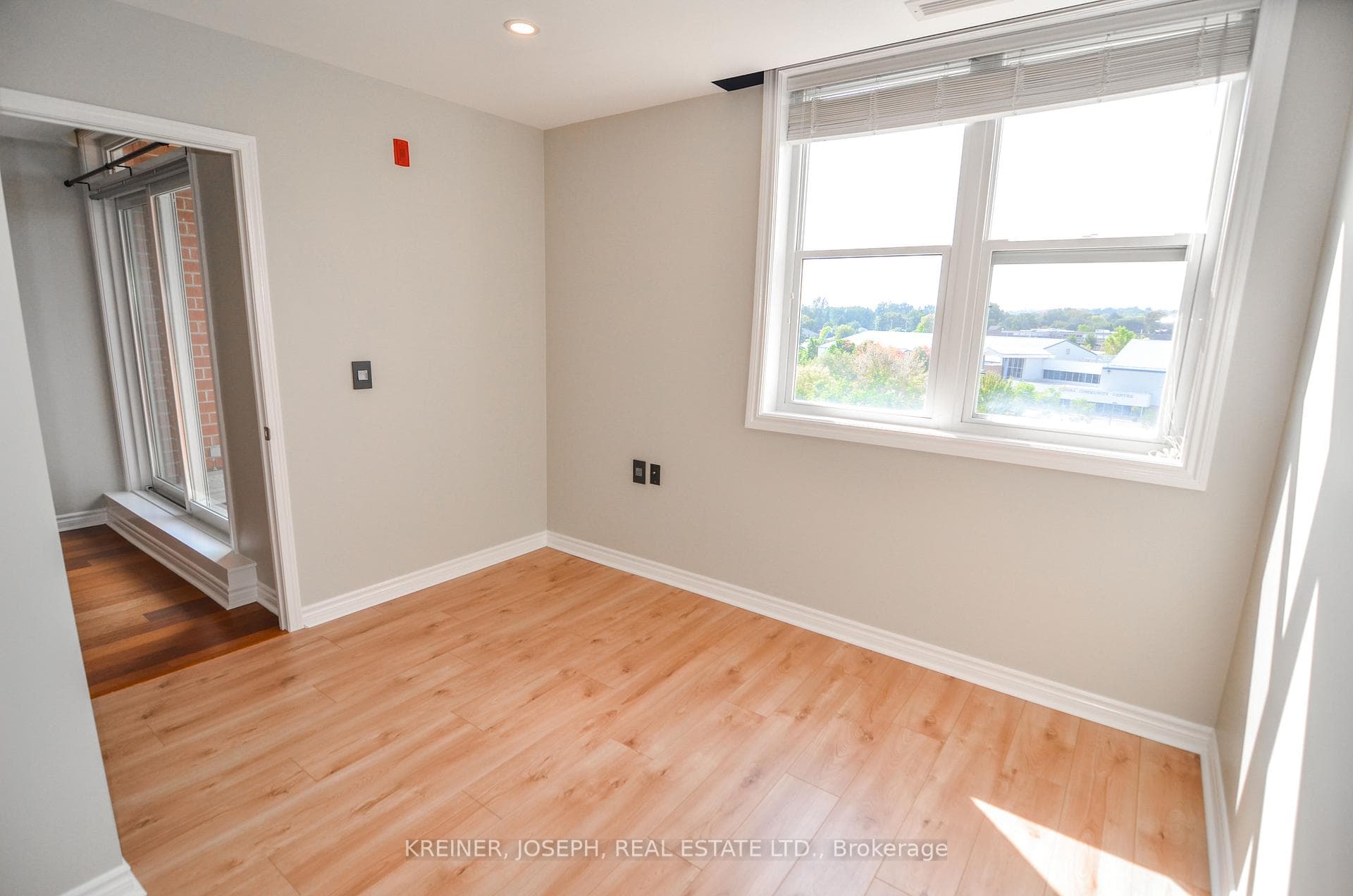 15450 Yonge Street Unit 404 photo 21