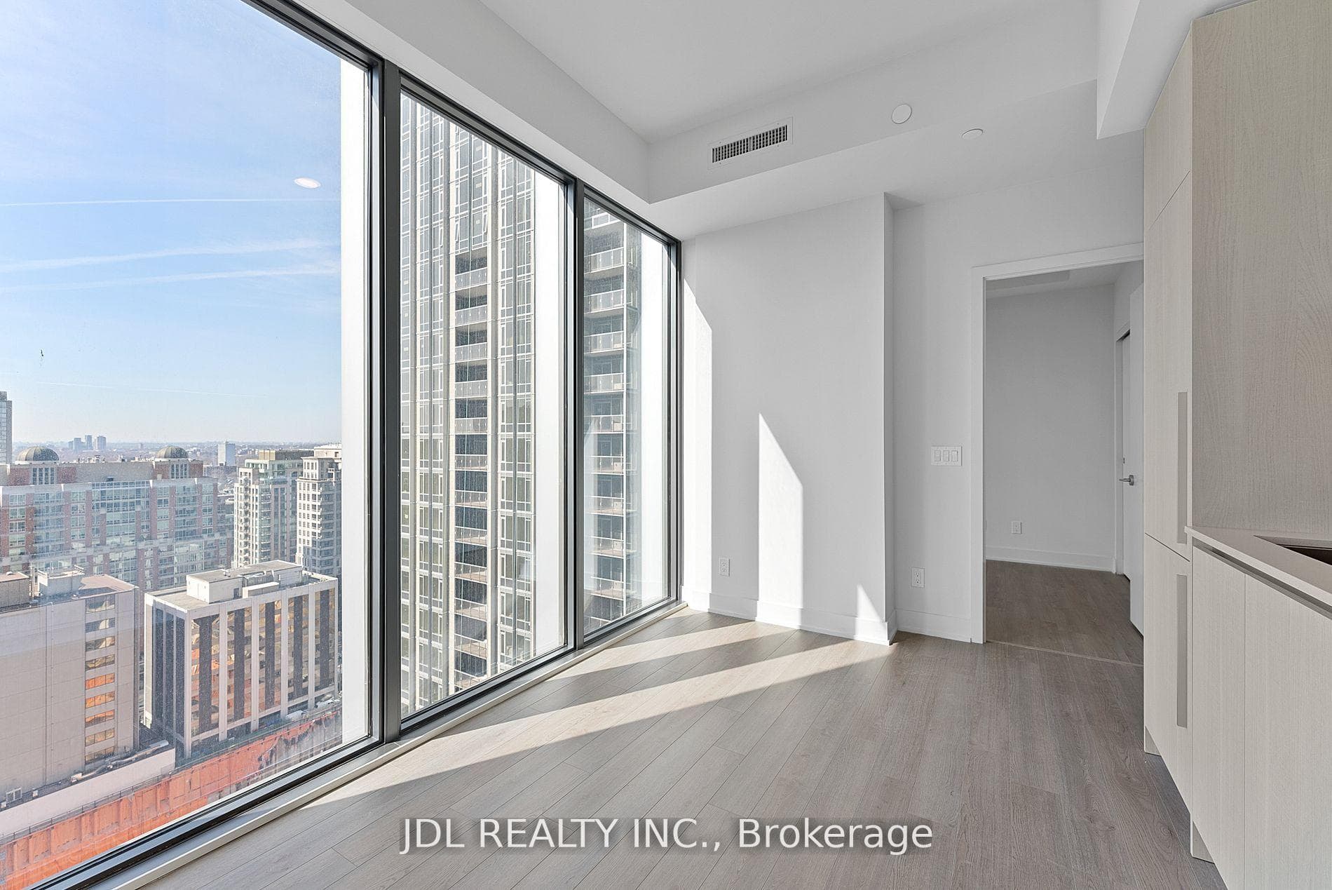 8 Cumberland Street Unit 2103 photo 10