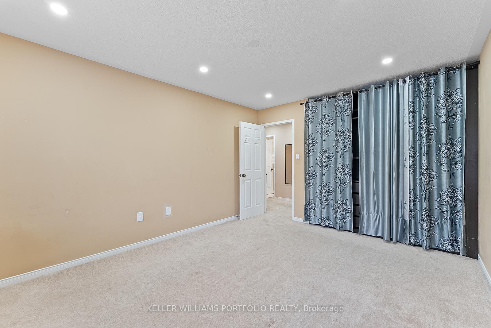 66 Armitage Crescent photo 36