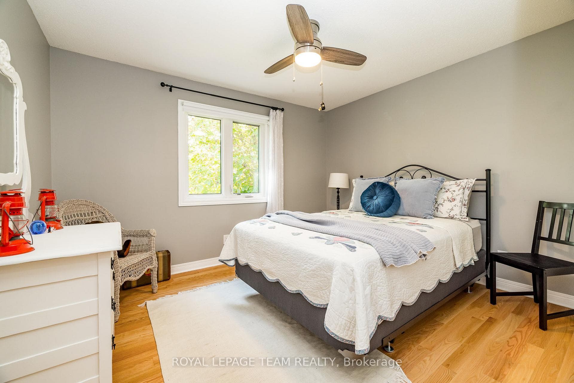 5239 Mclean Crescent photo 34