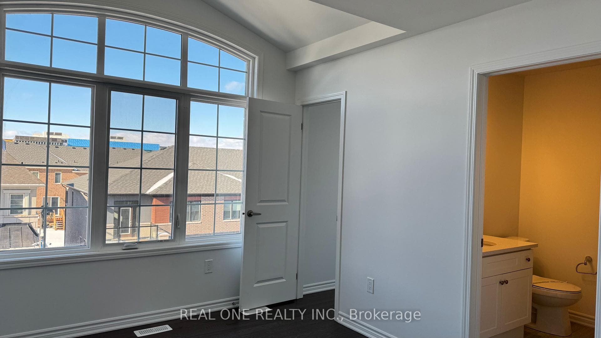 1216 Granary Street photo 23
