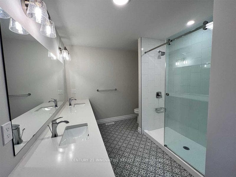 16 Keba Crescent photo 21