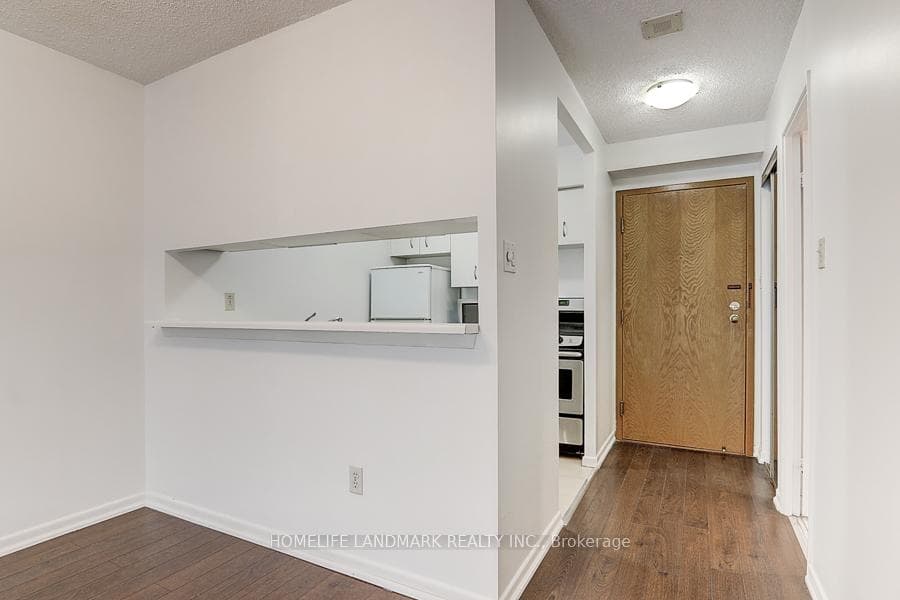 44 St Joseph Street Unit 610 photo 7