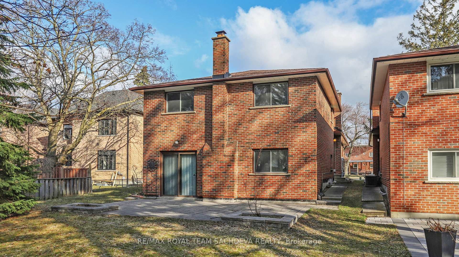 4611 Kingston Road photo 46