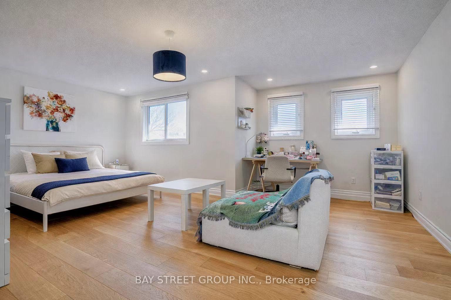 78 John Stiver Crescent photo 35