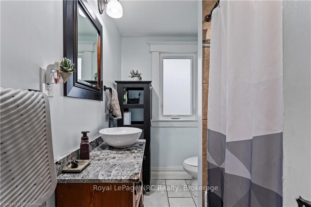 80 Maple Street photo 30