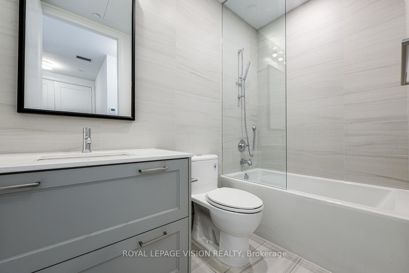 280 Howland Avenue Unit 628 photo 24