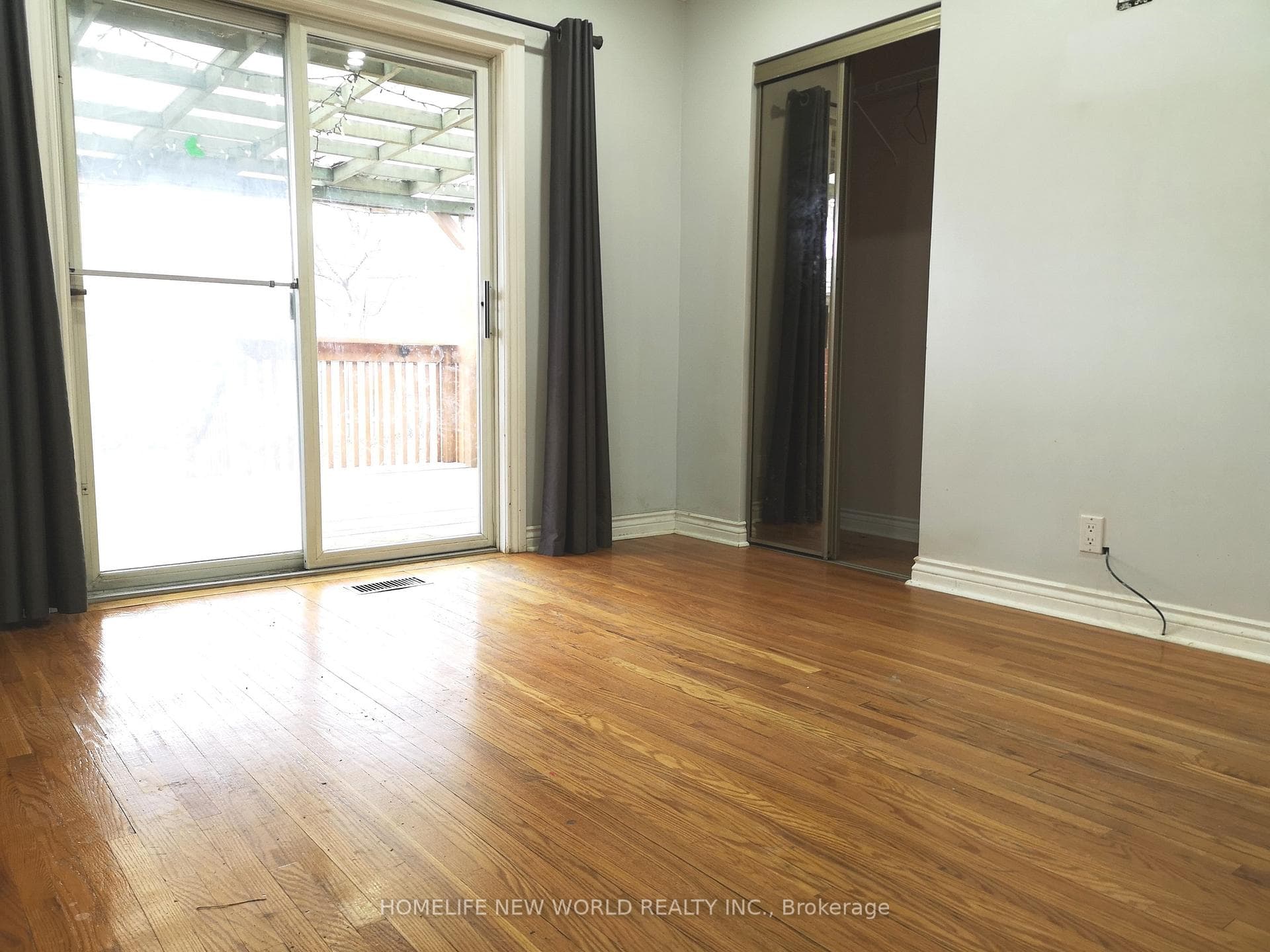 158 Wincott Drive photo 16