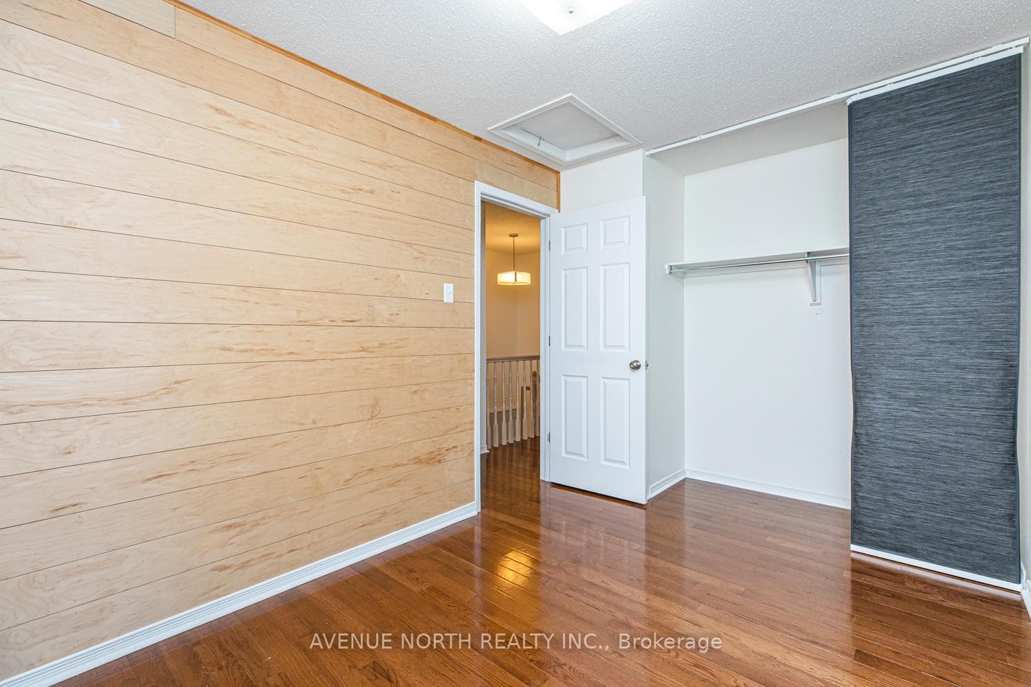 497 Lawler Crescent photo 20
