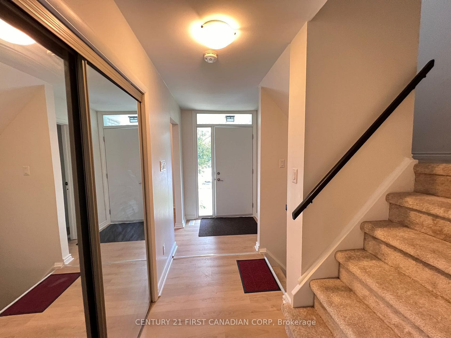 189 Boullee Street Unit 18 photo 7