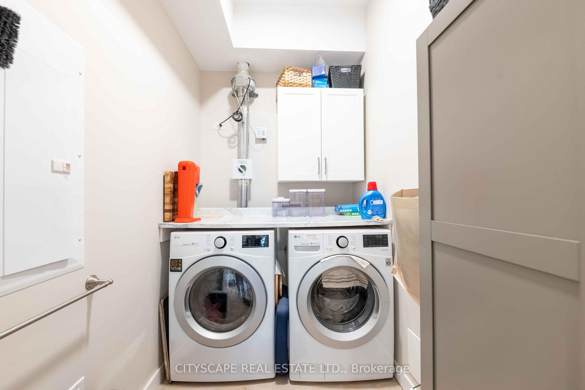200 Oasis Lane Unit 112 photo 26