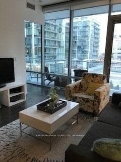39 Queens Quay Unit 438 photo 13