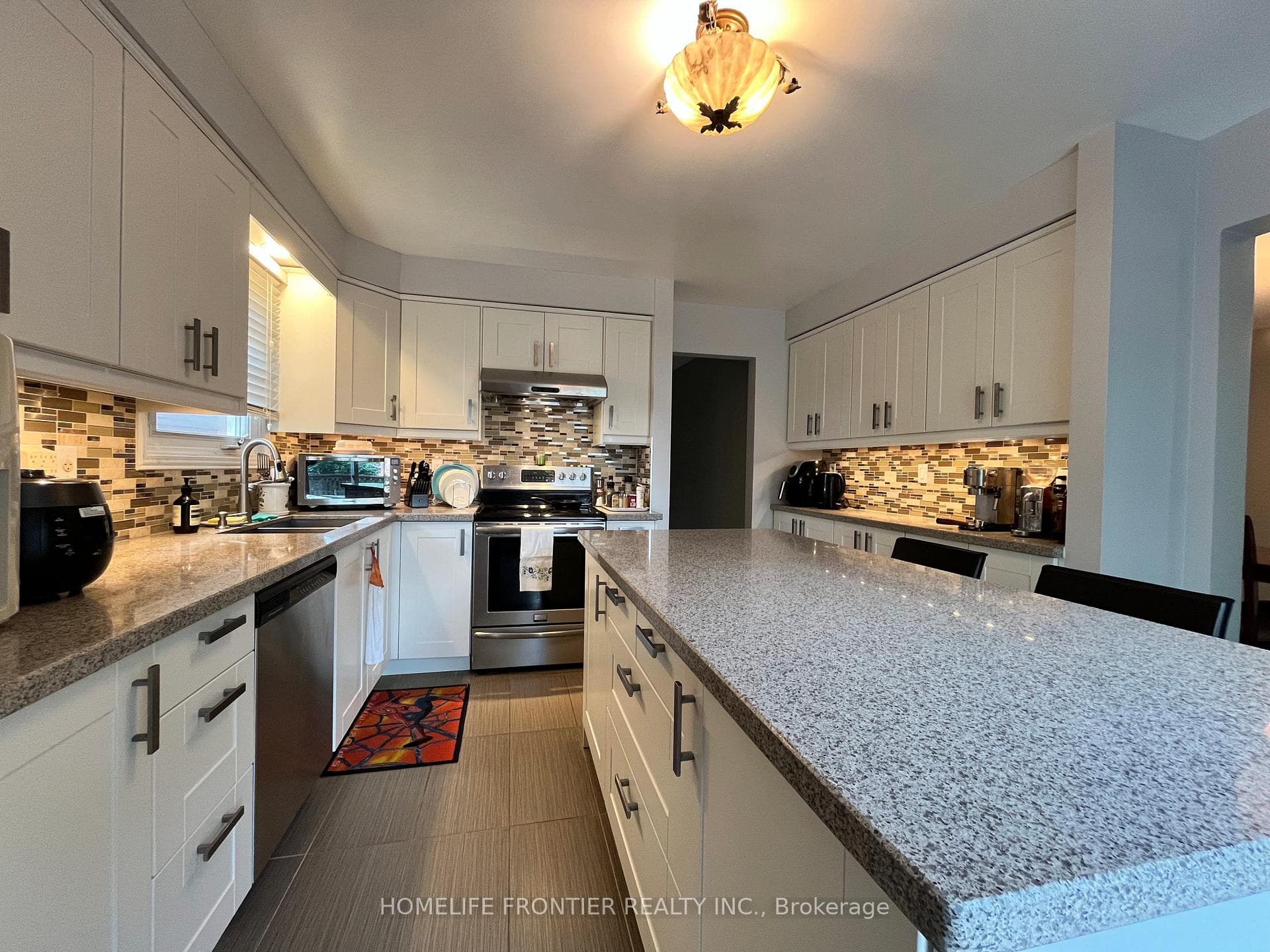 36 Tamara Drive photo 11
