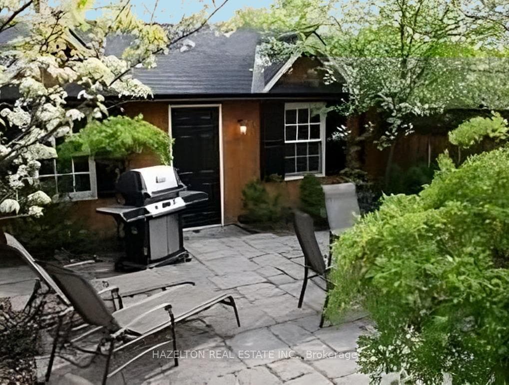 Private Rear Garden Patio With Garage Access