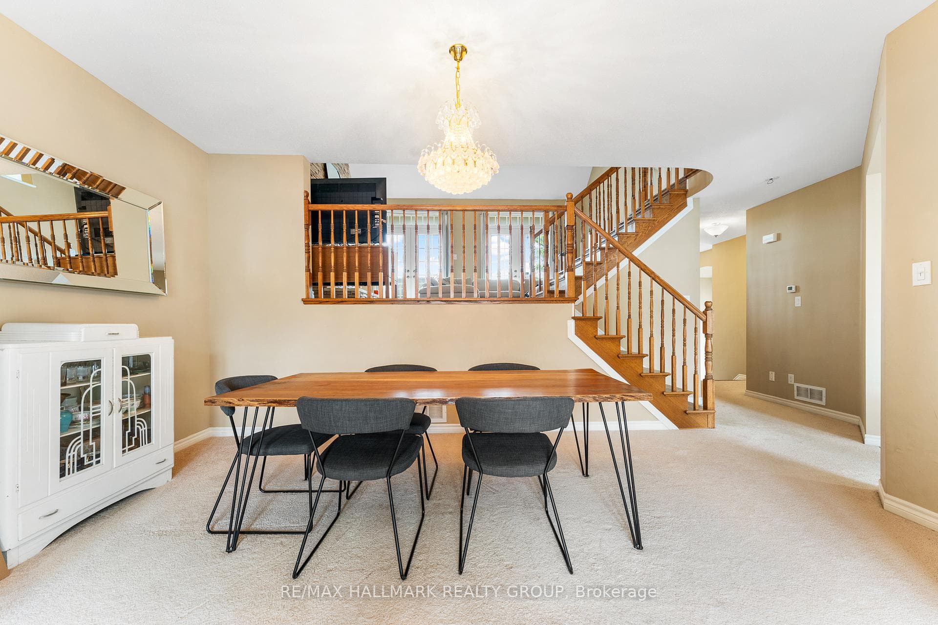224 Tempest Drive photo 8