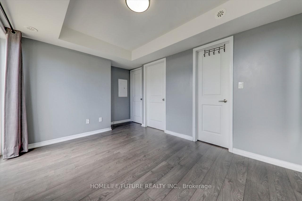 90 Orchid Place Drive Unit 302 photo 17