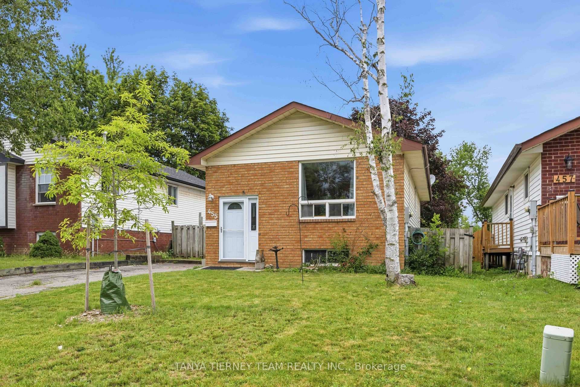 455 Crystal Drive photo 1