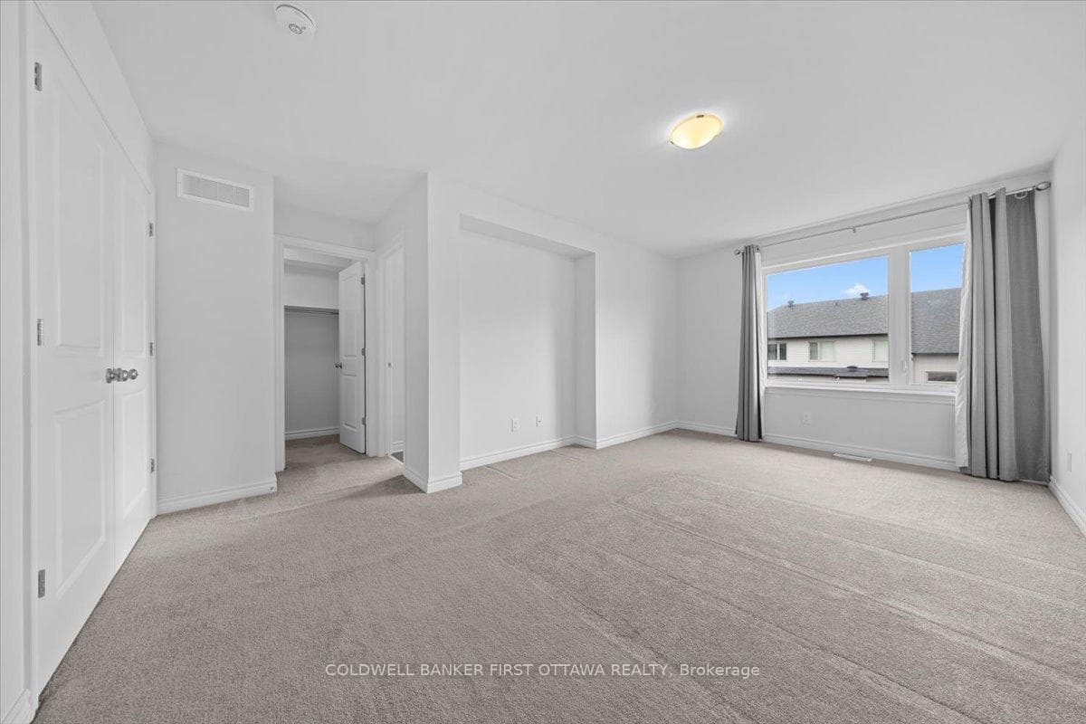 1015 EIDER Street photo 19