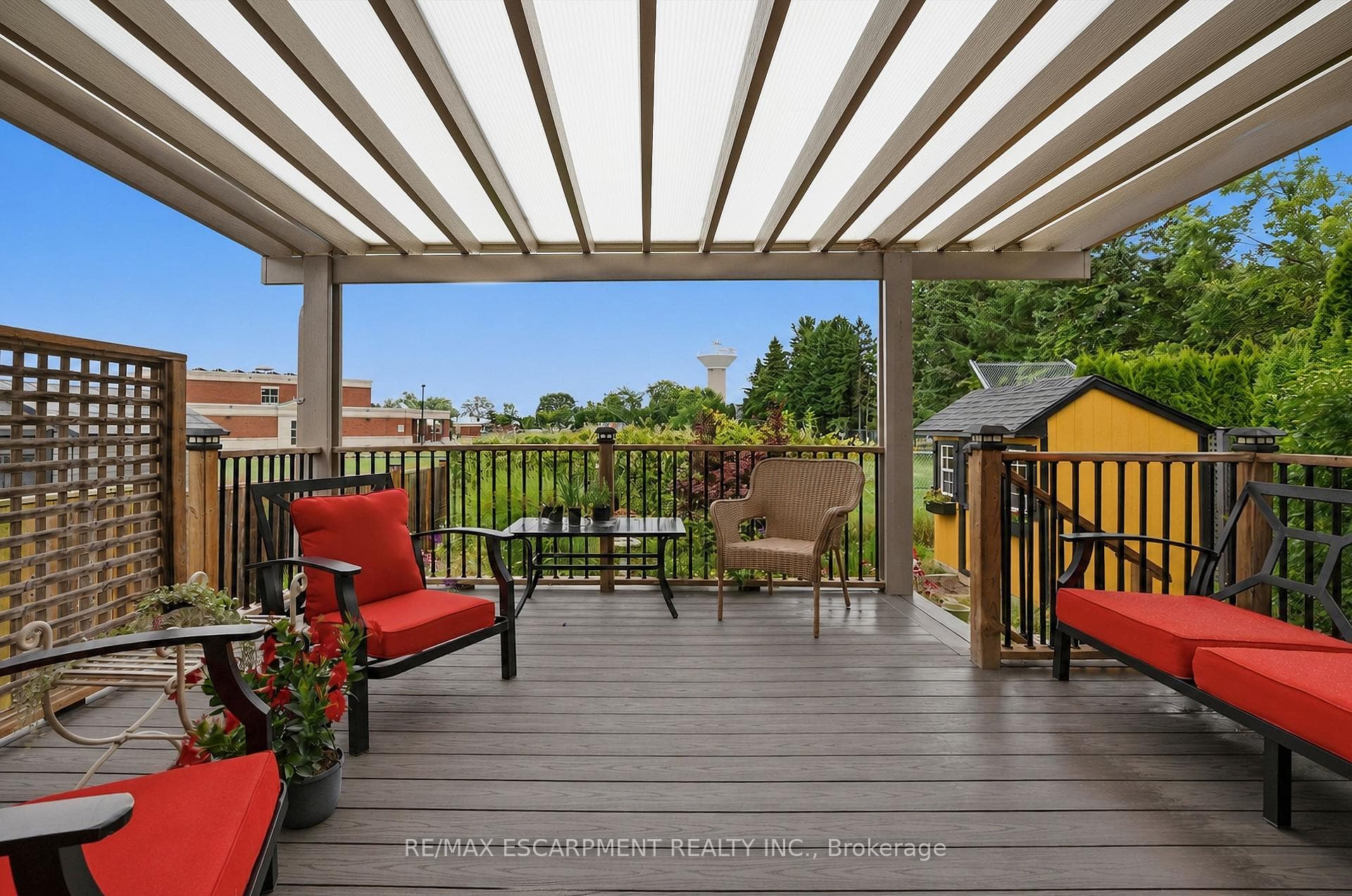 33 Pierpoint Drive photo 25