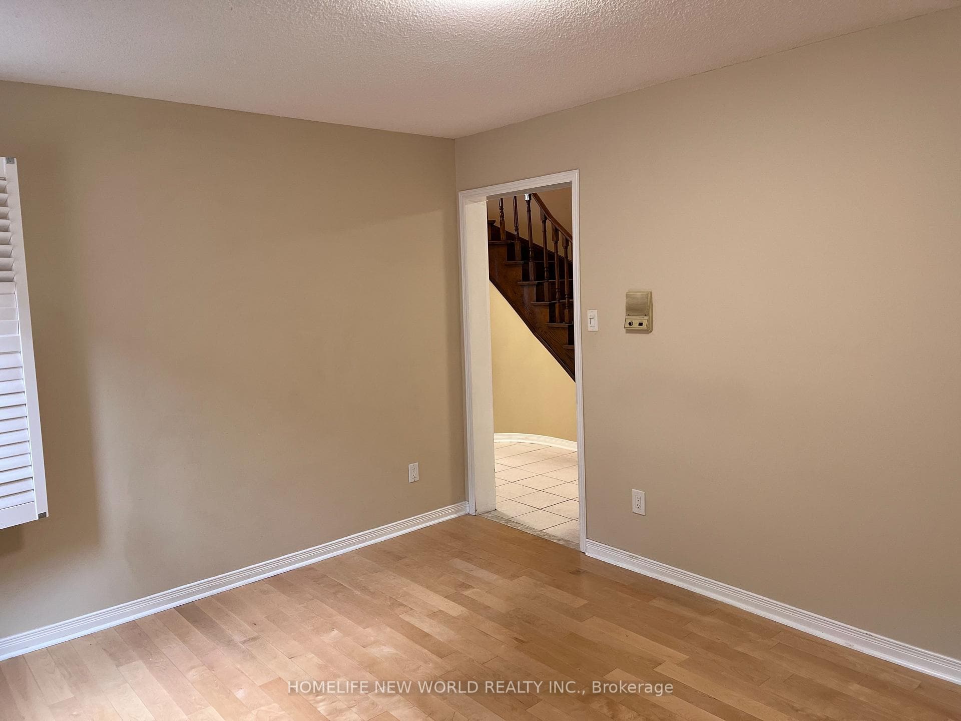 21 Delmark Boulevard photo 12