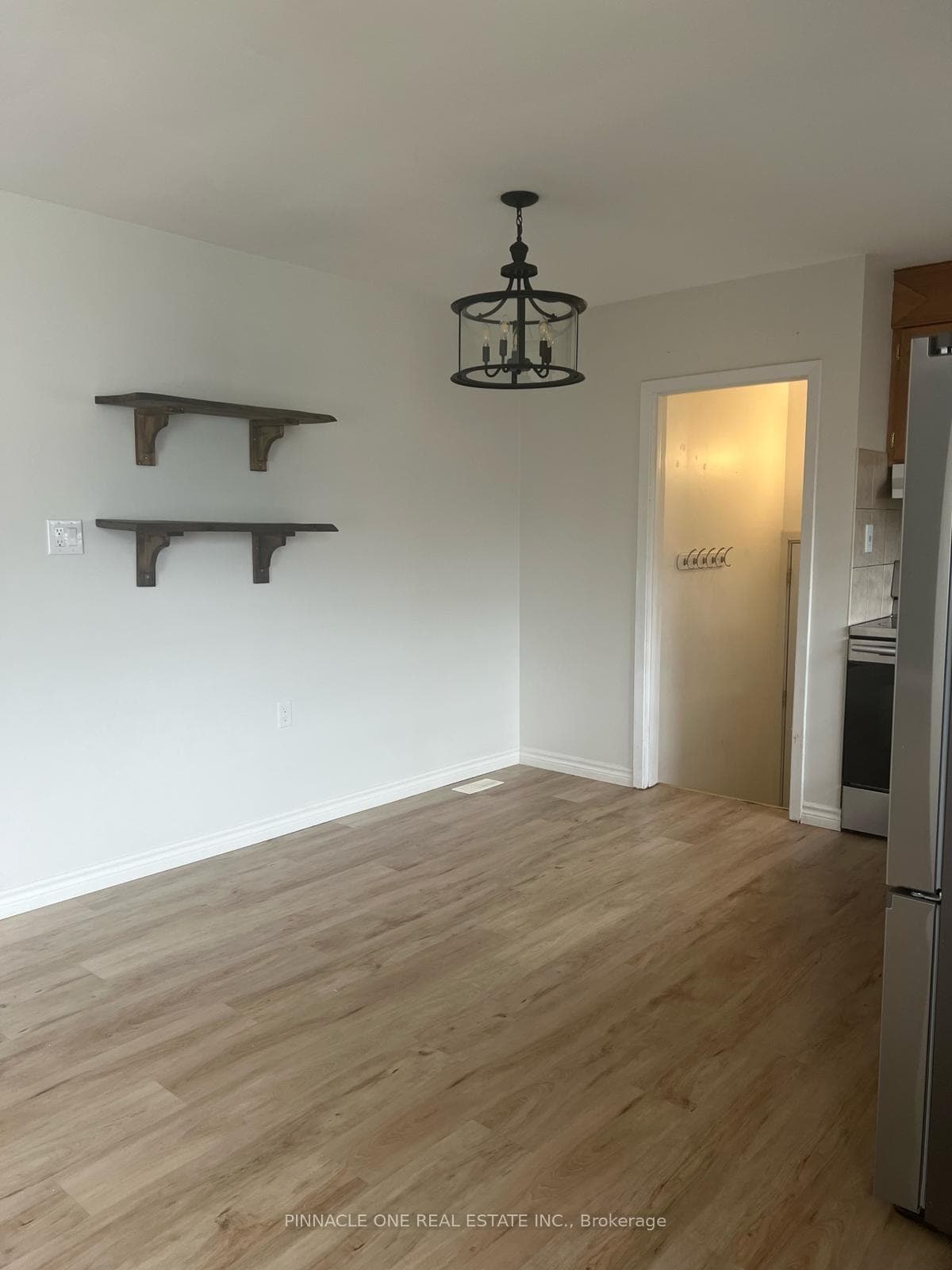 14 Parkdale Drive photo 10