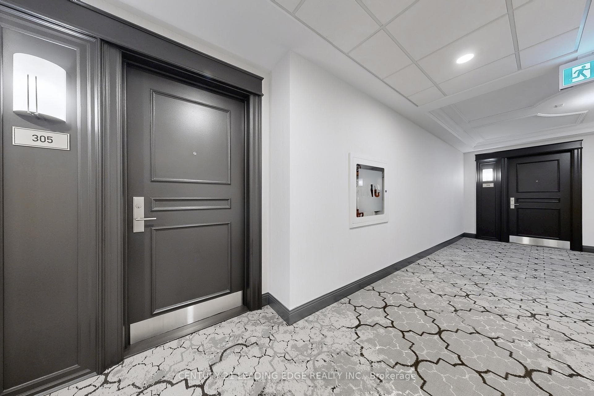 35 Baker Hill Boulevard Unit 305 photo 6