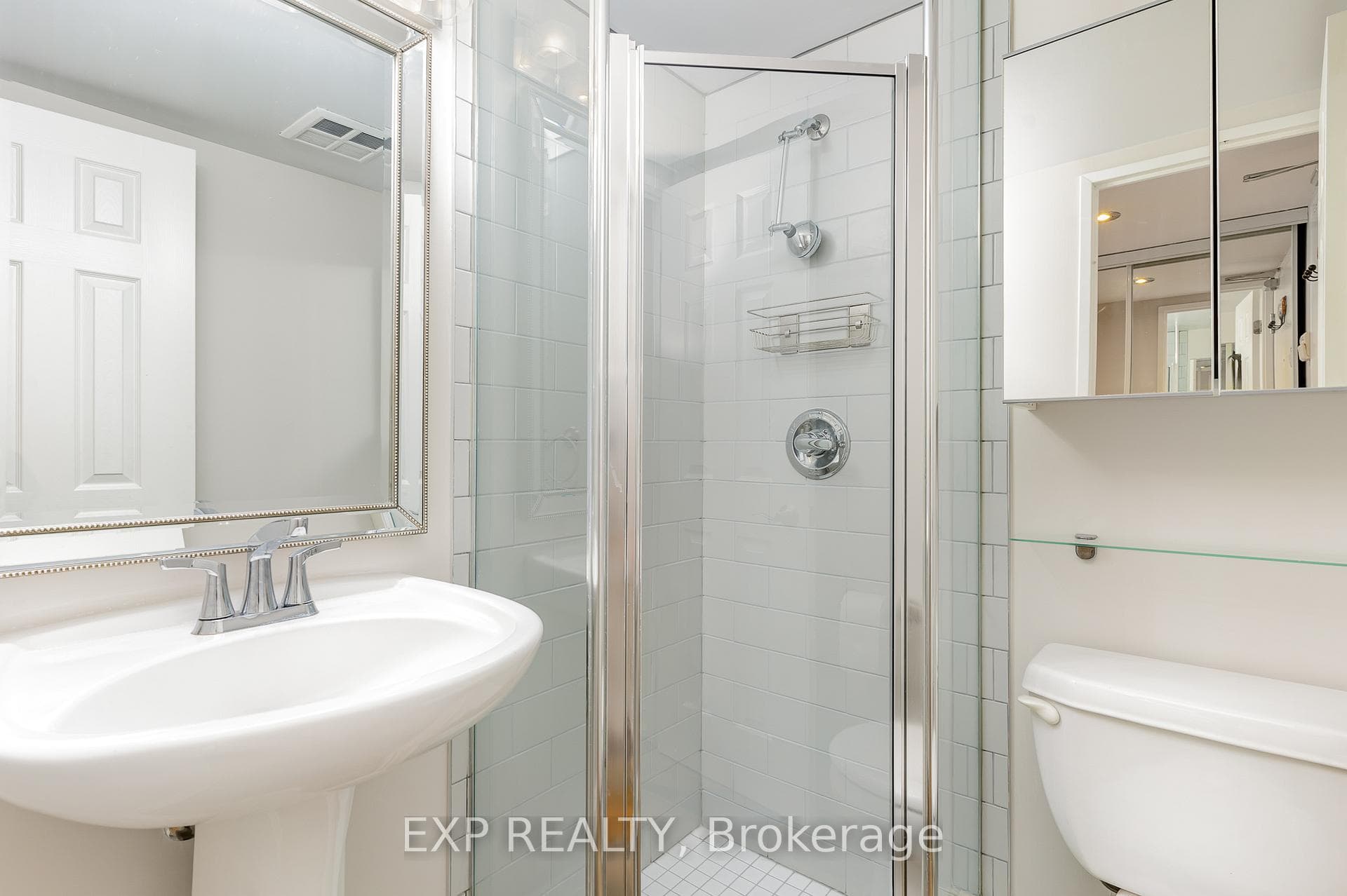 230 King Street Unit 614 photo 15
