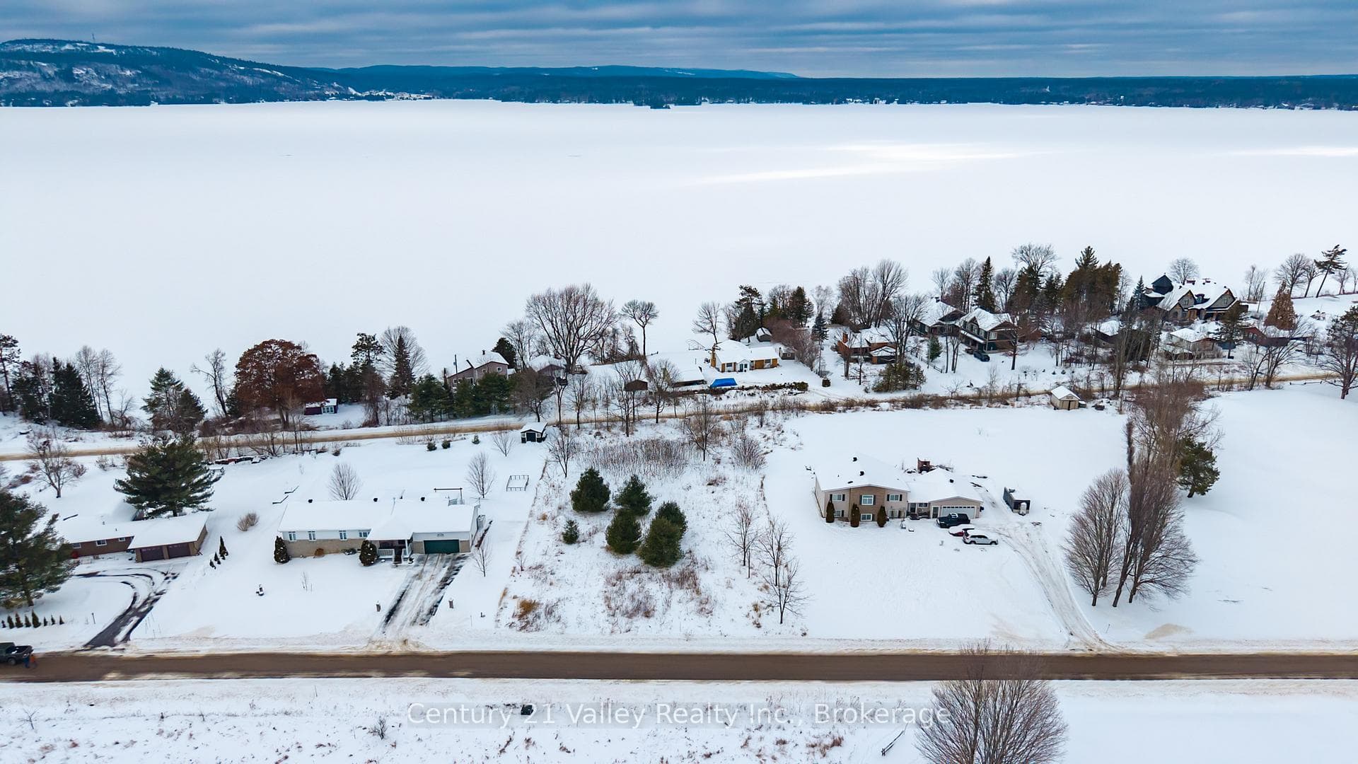 50 Spindle Drift Road photo 2