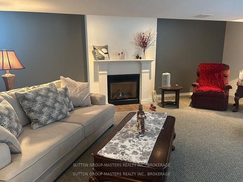 426 GRANDTRUNK Avenue photo 22