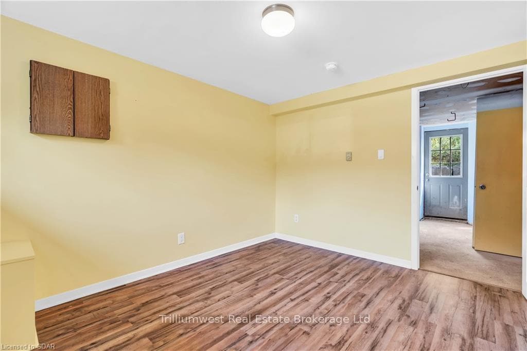 259 WARATAH Avenue photo 32