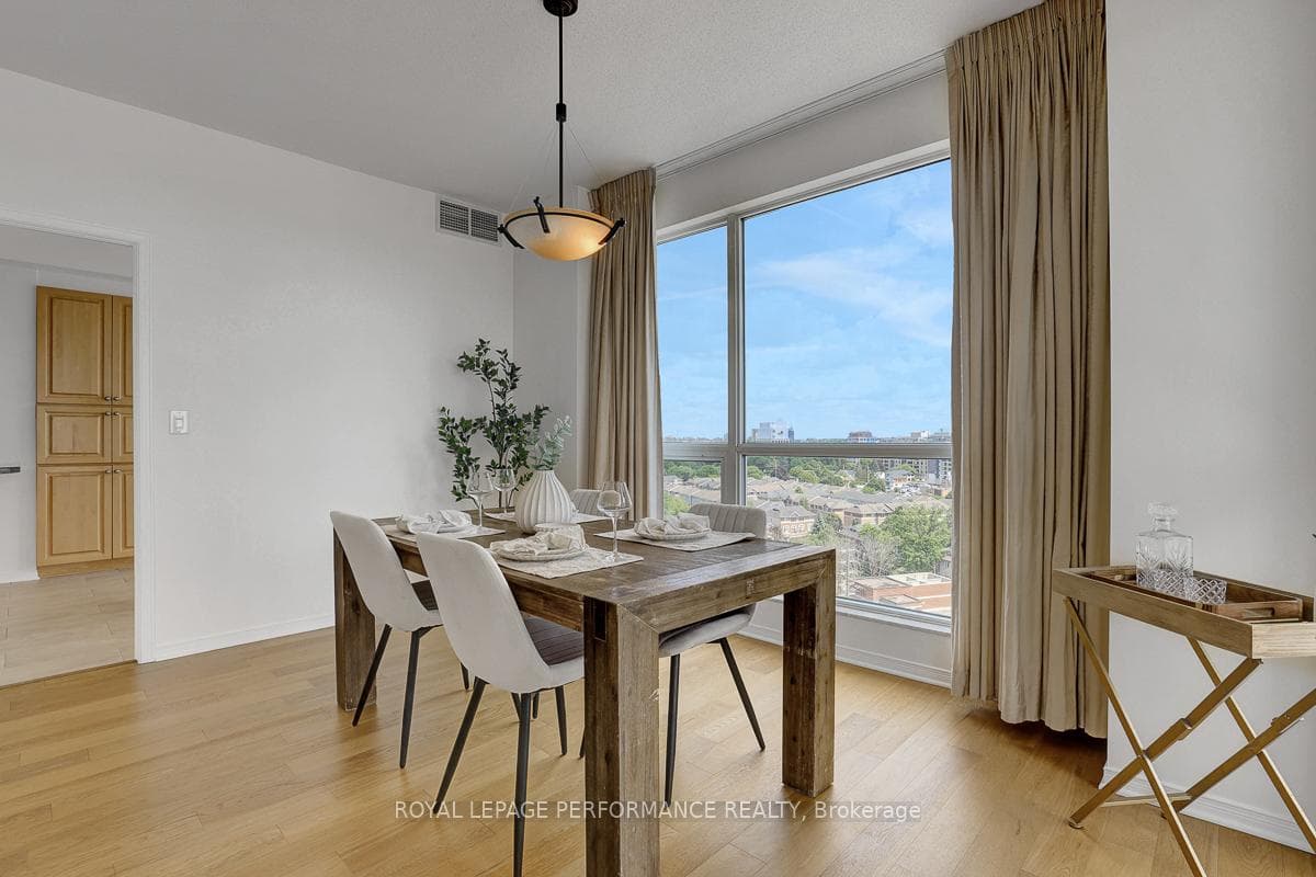 38 Metropole Private Unit 1101 photo 5