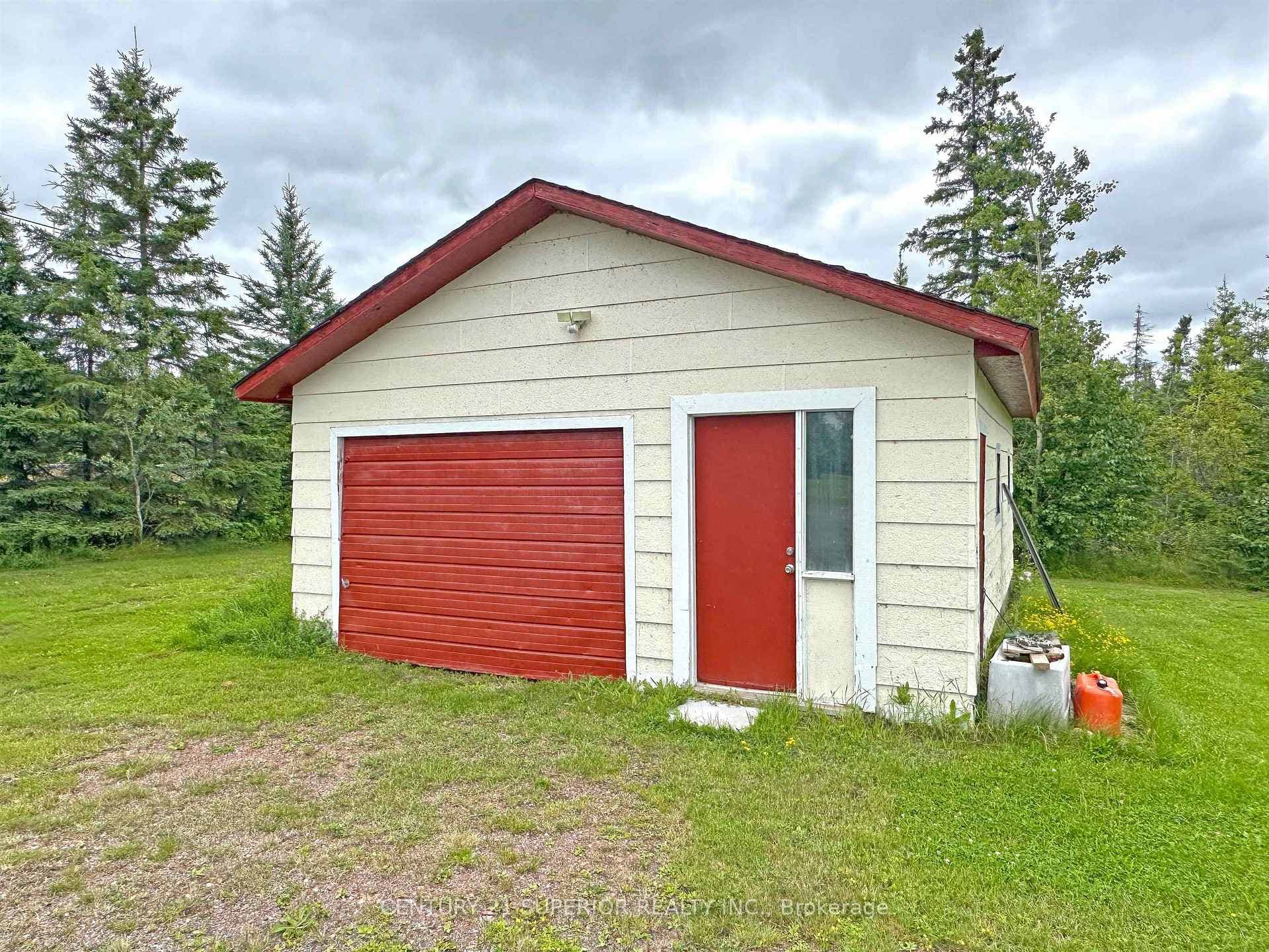 580 Hwy 11-17 photo 41