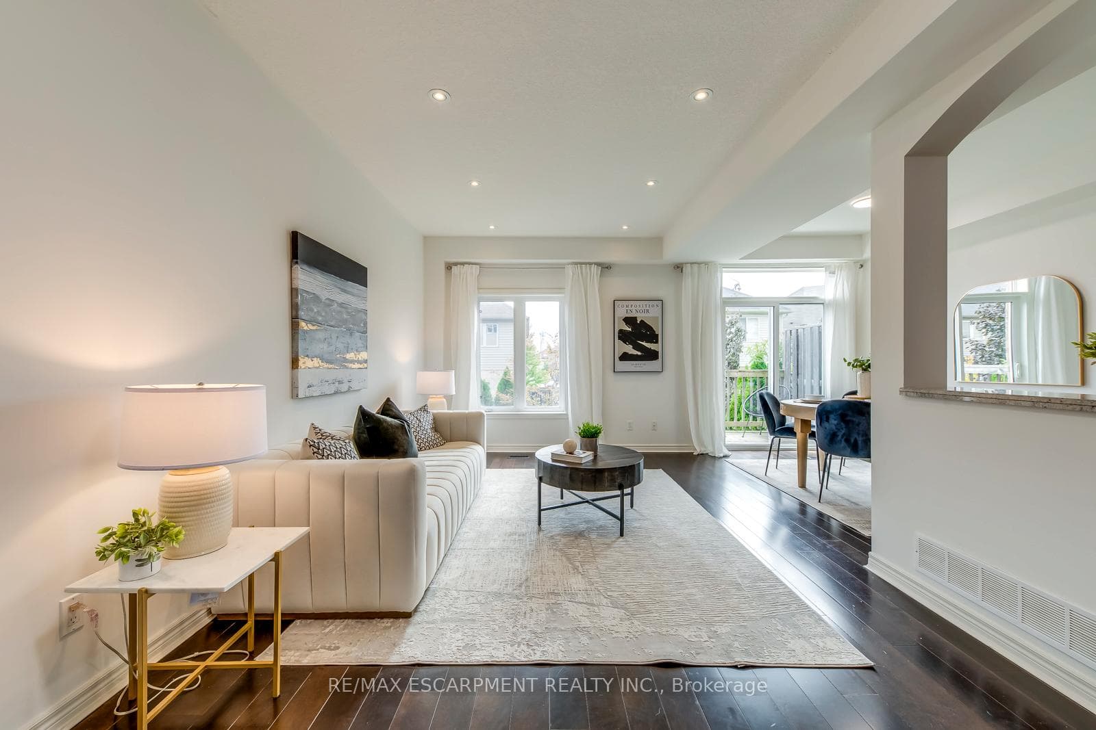 105 Highgate Drive photo 7