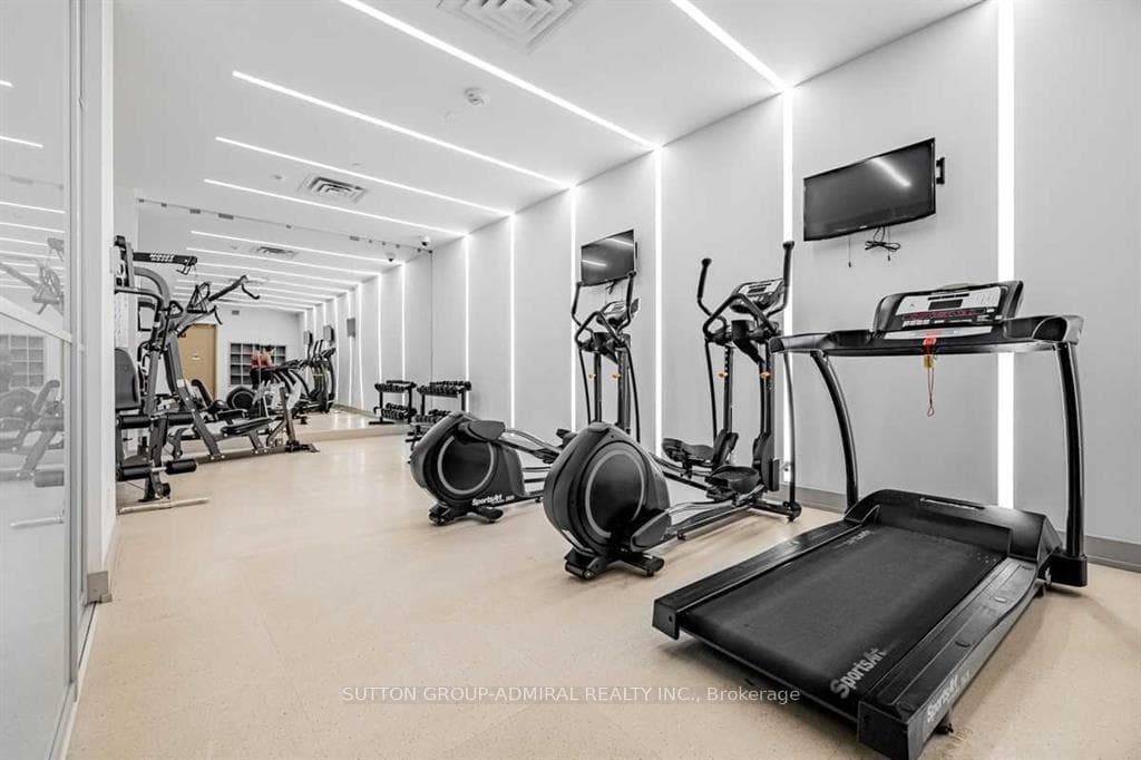 150 Fairview Mall Drive Unit 1706 photo 9