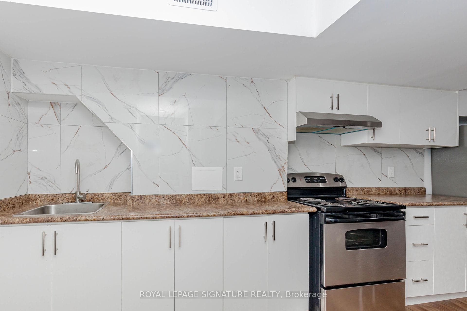 130 Bayly Street photo 41