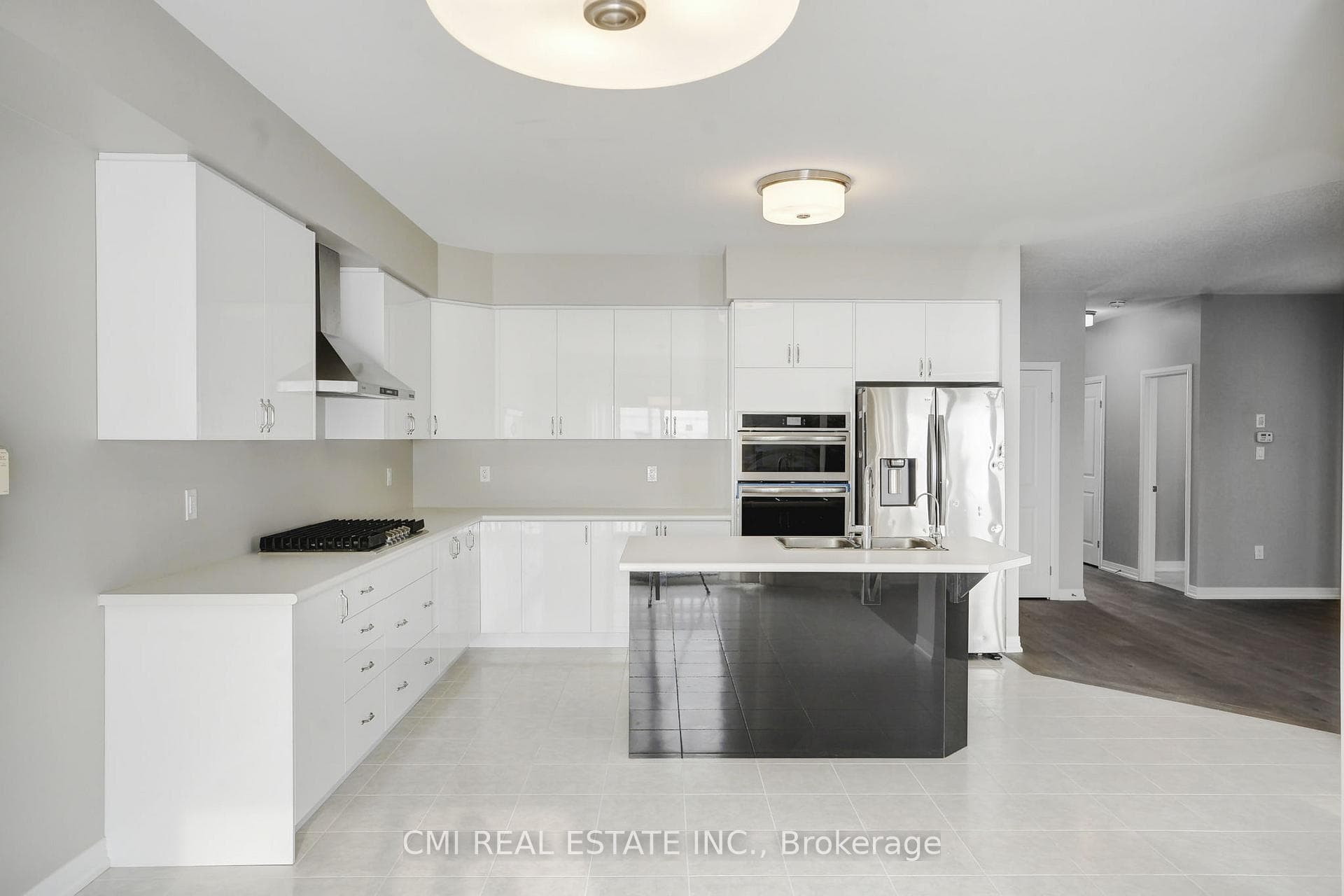 94 Hitchman Street photo 49