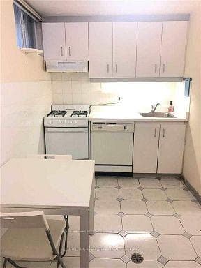 44 Bellevue Avenue Unit Bsmt photo 1