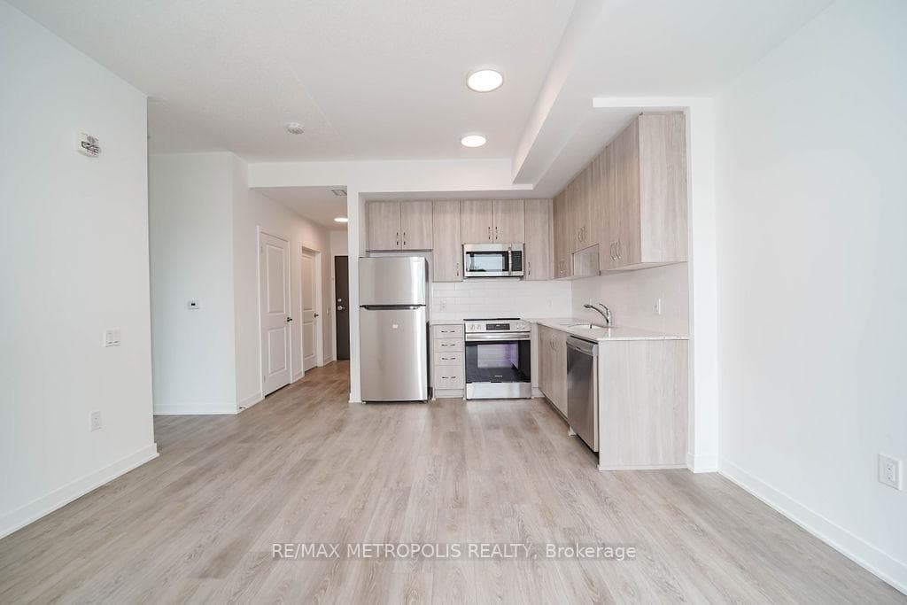 385 Arctic Red Drive Unit 225 photo 16