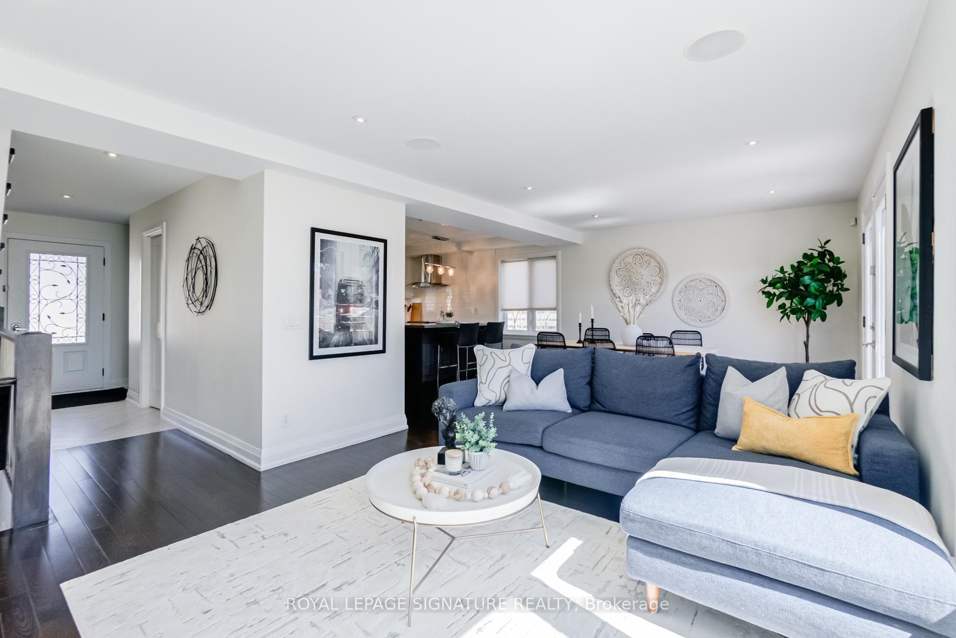 71 Roseland Drive photo 5