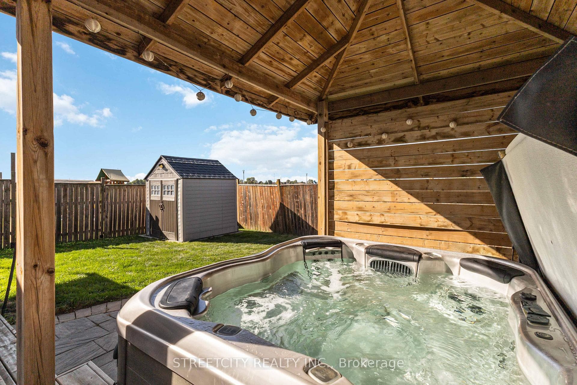 1160 Cardinal Road photo 46