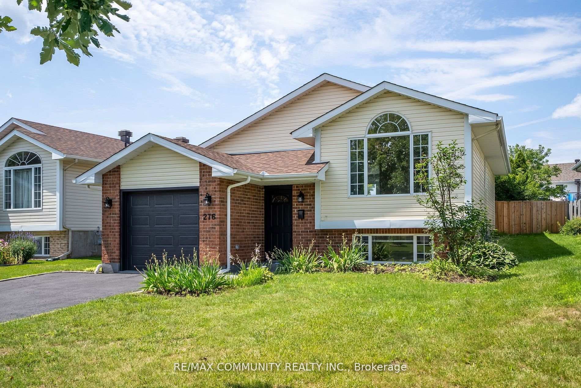 276 Northwoods Crescent photo 2