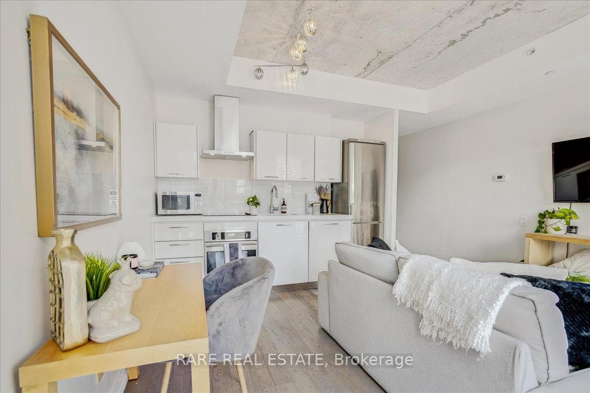 560 King Street Unit 620 photo 10