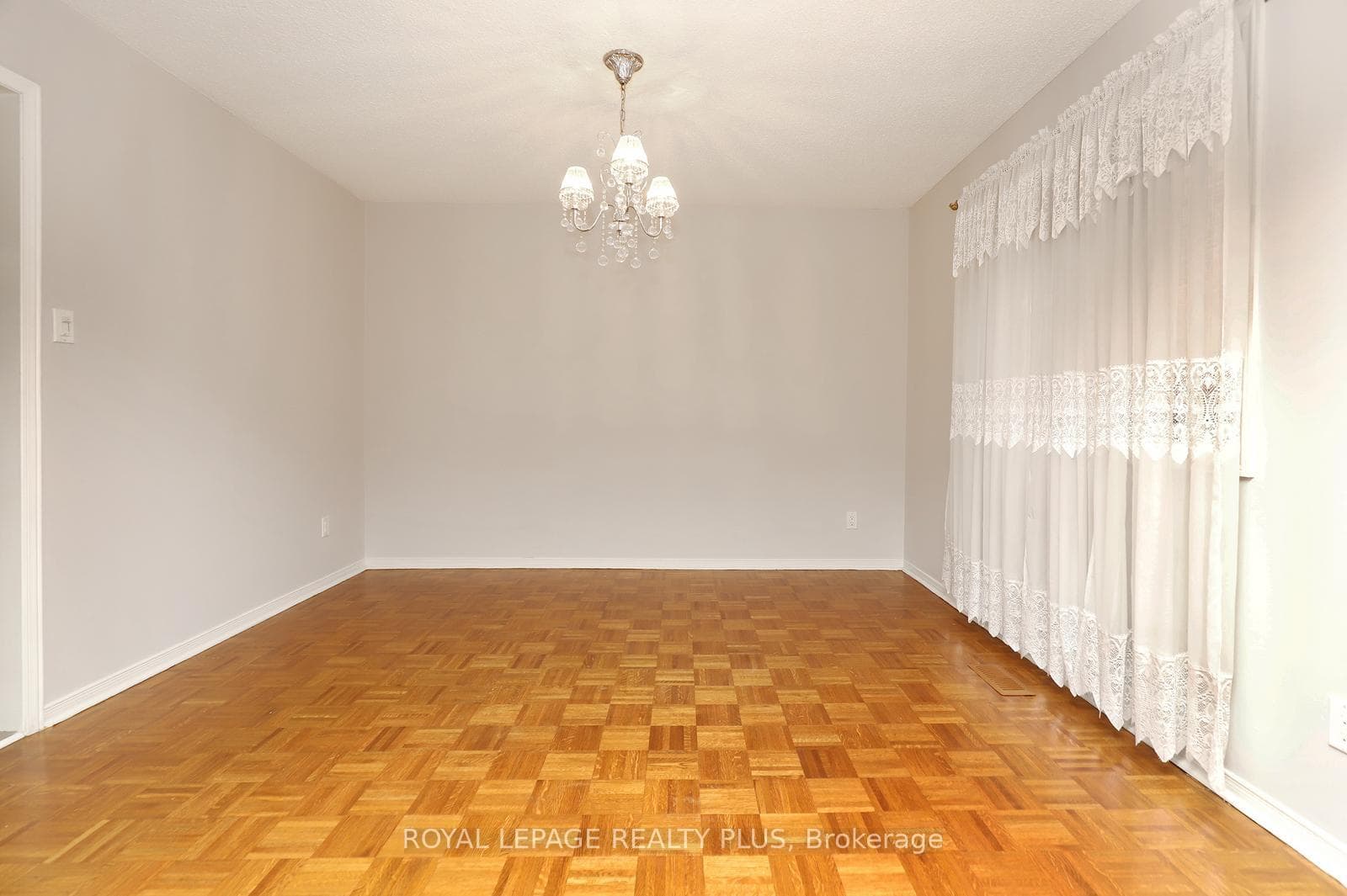 1086 Hedge Drive photo 7