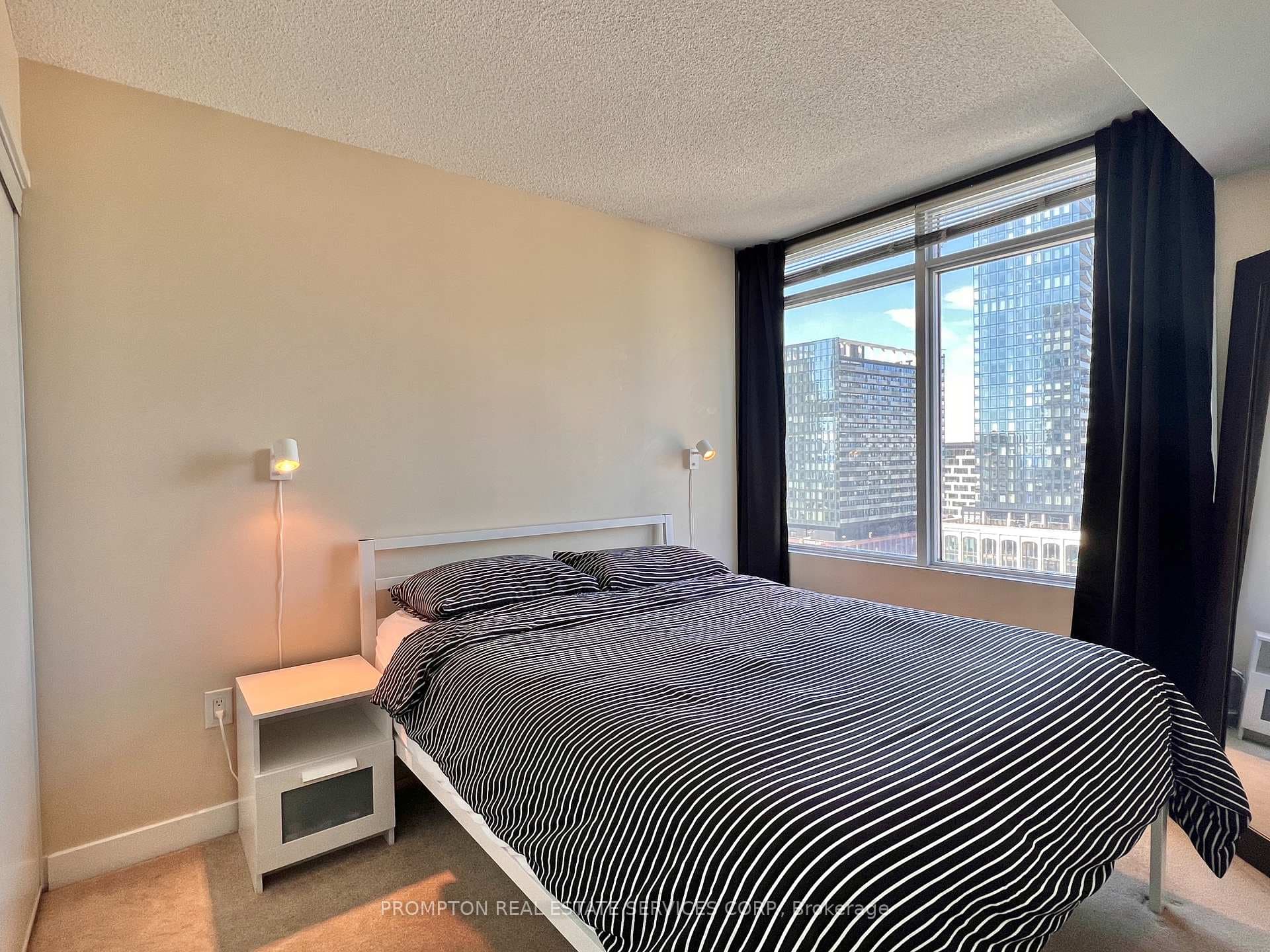 25 Telegram Mews Unit 2115 photo 10