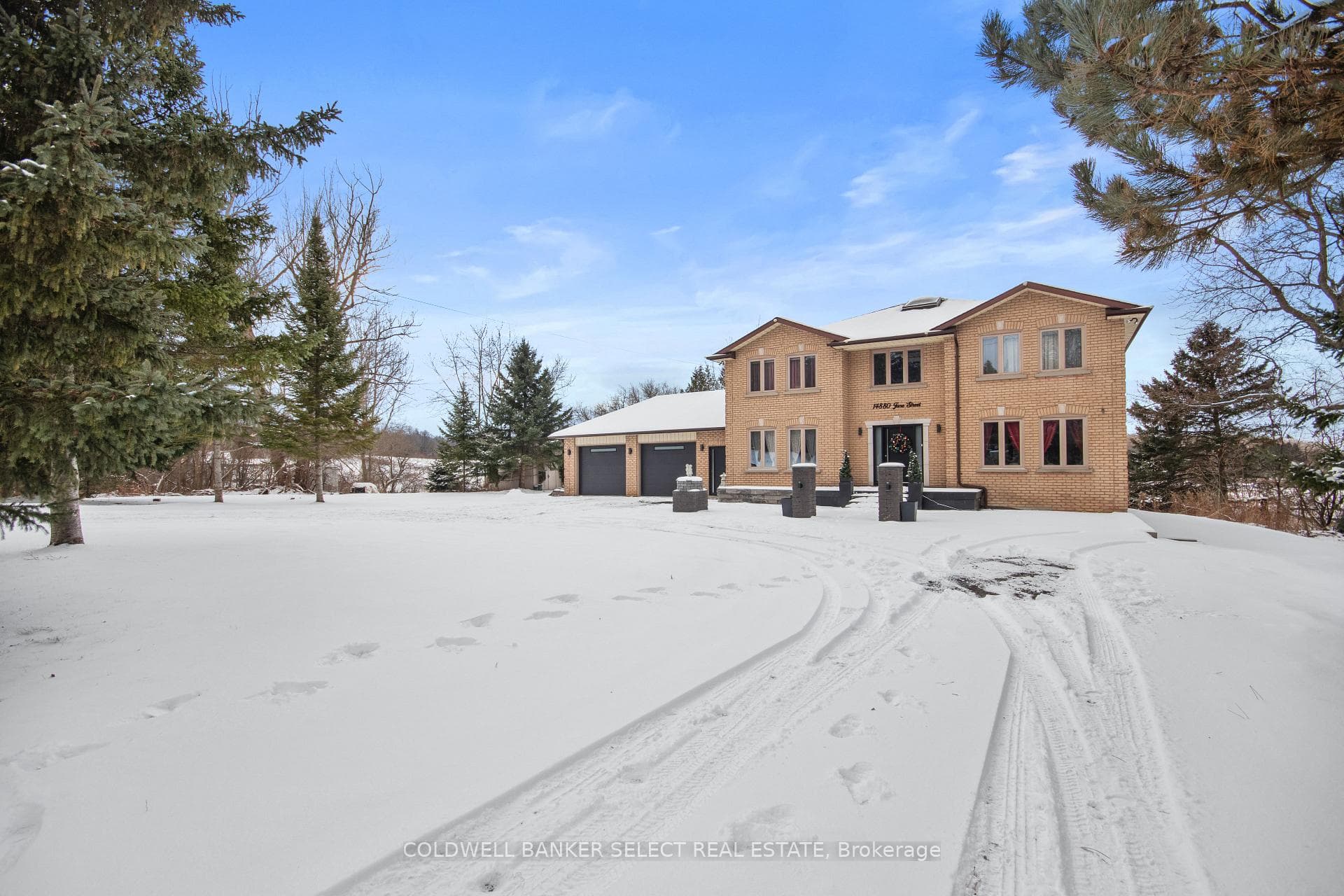 14880 Jane Street photo 1