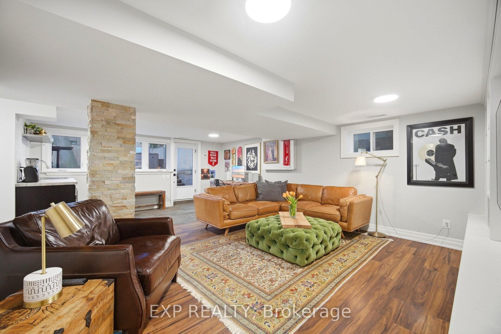 11 Armstrong Street photo 22